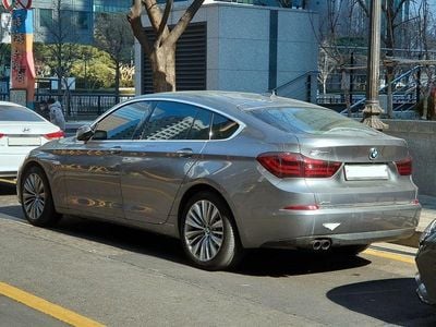 Gebraucht BMW 530 Gran Turismo 258 PS (189 kW) 2015 Beige Limousine