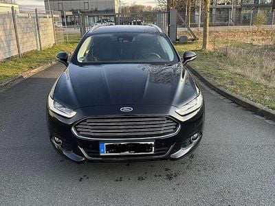 Gebraucht Ford Mondeo Titanium 179 PS (131 kW) 2015 Schwarz Kombi