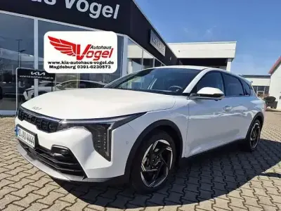 Neu Kia K4 Spirit 150 PS (110 kW) 2026 Snow white pearl Limousine