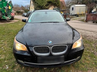 Gebraucht BMW 525 200 PS (147 kW) 2011 Schwarz Kombi