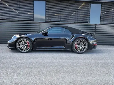 Gebraucht Porsche 992 581 PS (427 kW) 2021 Tiefschwarz Cabrio