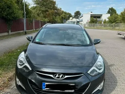 Gebraucht Hyundai i40 136 PS (100 kW) 2013 Grau Kombi
