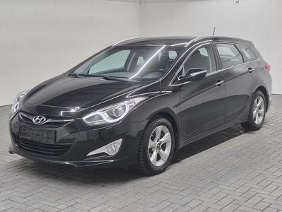 Gebraucht Hyundai i40 Edition 135 PS (99 kW) 2012 Schwarz Kombi