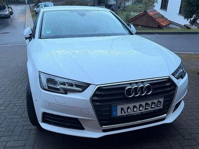 Gebraucht Audi A4 Ambiente 150 PS (110 kW) 2017 Weiß Kombi