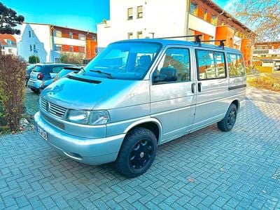 Grau Gebraucht 2002 VW Caravelle Van / Kleinbus | 16.500 €