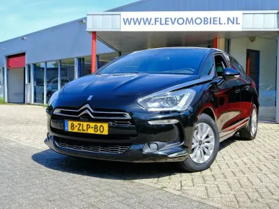 Gebraucht Citroën DS5 Business Class 120 PS (88 kW) 2015 Schwarz Kleinwagen