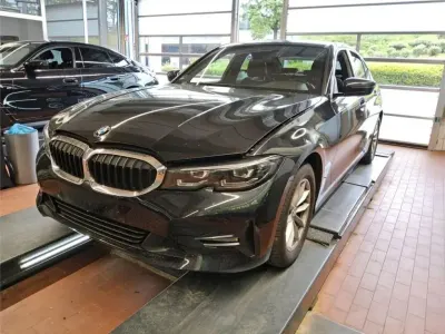 Gebraucht BMW 320 M Sport 184 PS (135 kW) 2022 Schwarz Limousine