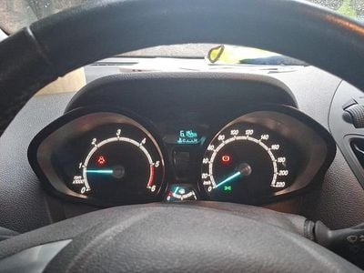 Gebraucht Ford Transit 106 PS (77 kW) 2020 Weiß Van / Kleinbus