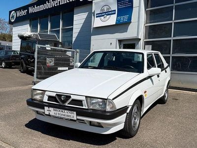 Usata Alfa Romeo 75 105 CV (77 kW) 1991 Bianco Berlina