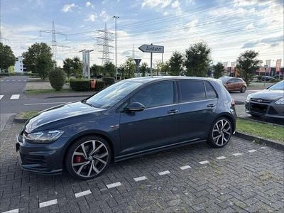 Blau Gebraucht 2018 VW Golf VII GTI Kleinwagen | 22.999 € (Fairer Preis)