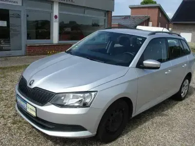 Gebraucht Skoda Fabia Active 75 PS (55 kW) 2018 Silber Kombi