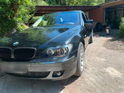 Gebraucht BMW 750 368 PS (270 kW) 2005 Schwarz Limousine