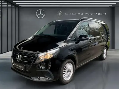 Gebraucht Mercedes V220 163 PS (119 kW) 2024 Obsidianschwarz metallic Van / Kleinbus