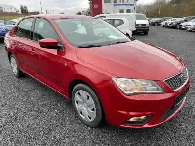 Gebraucht Seat Toledo Reference 86 PS (63 kW) 2013 Rot Limousine