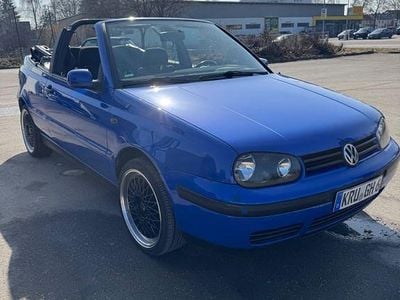 Gebraucht VW Golf Cabriolet Classicline 75 PS (55 kW) 1999 Blau Cabrio