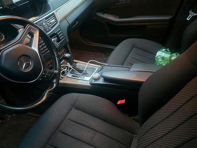Mercedes E220