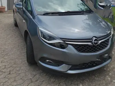 Gebraucht Opel Zafira Innovation 140 PS (102 kW) 2018 Grau Van / Kleinbus