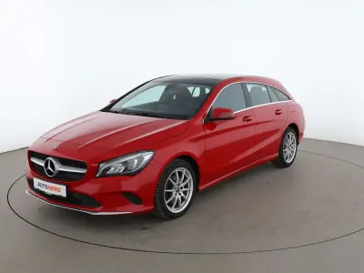 Gebraucht Mercedes CLA220 Shooting Brake 177 PS (130 kW) 2017 Rot Kombi