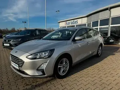 Usado Ford Focus 150 CV (110 kW) 2019 Plateado Berlina