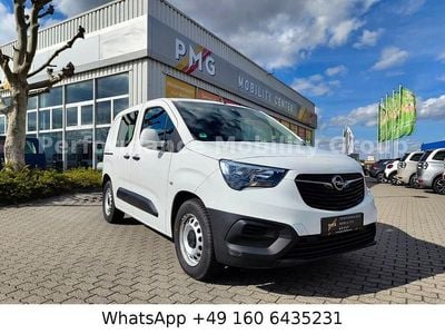 Gebraucht Opel Combo Edition 102 PS (75 kW) 2019 Weiß Van / Kleinbus