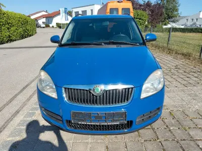 Gebraucht Skoda Fabia Classic 69 PS (50 kW) 2009 Blau Kombi