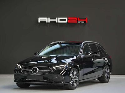 Schwarz unilack Neu 2025 Mercedes C300e Avantgarde Kombi | 48.990 €