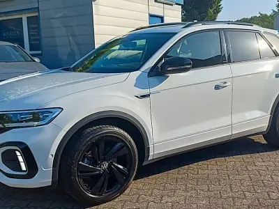 Gebraucht VW T-Roc R-line 150 PS (110 kW) 2025 Weiß SUV