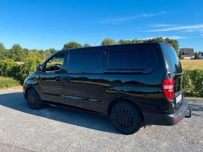 Hyundai H-1