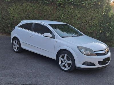 Opel Astra GTC