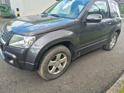 Gebraucht Suzuki Grand Vitara 130 PS (95 kW) 2012 Grau SUV