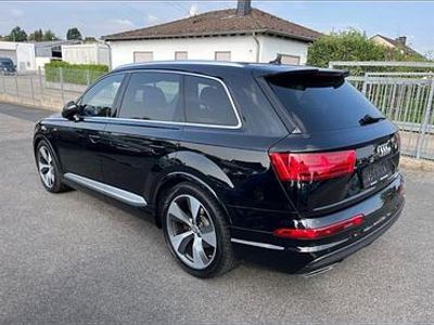 Second-hand Audi Q7 S-Line 272 CP (200 kW) 2015 Negru SUV