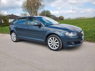 Gebraucht Audi A3 Attraction 140 PS (102 kW) 2010 Grau Kleinwagen