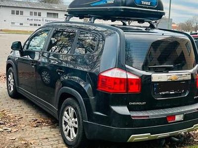 Second-hand Chevrolet Orlando 102 CP (75 kW) 2011 Negru Monovolum
