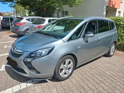 Gebraucht Opel Zafira Tourer Edition 140 PS (102 kW) 2011 Grau Van / Kleinbus