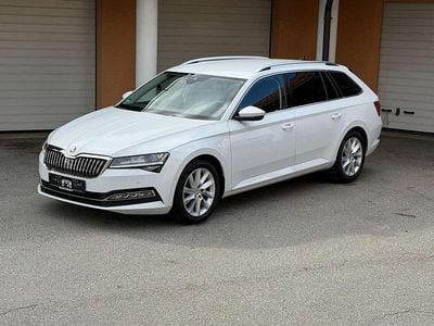 Gebraucht Skoda Superb Premium Edition 200 PS (147 kW) 2021 Moonweiss metallic Kombi