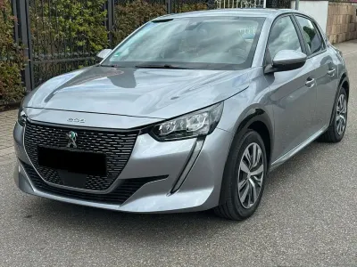 Gebraucht Peugeot e-208 Allure 100 kW (136 PS) 2022 Grau Kleinwagen