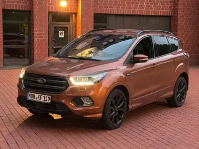 Gebraucht Ford Kuga ST-Line 179 PS (131 kW) 2018 Andere farben SUV