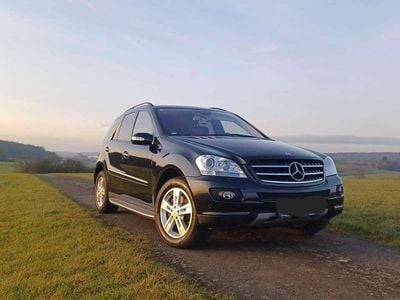 Gebraucht Mercedes ML350 272 PS (200 kW) 2006 Schwarz SUV
