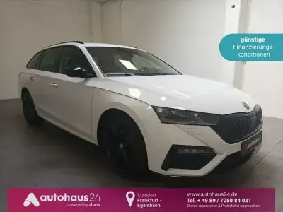 Gebraucht Skoda Octavia RS 245 PS (180 kW) 2023 Weiß Kombi