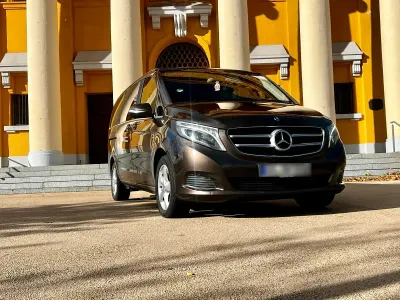 Używany Mercedes V250 190 KM (139 kW) 2015 Brązowy Minivan
