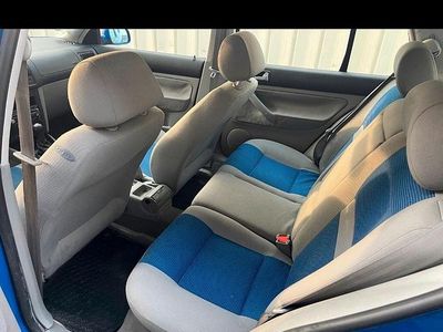 Gebraucht VW Golf IV 75 PS (55 kW) 2001 Blau Limousine