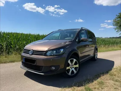 Gebraucht VW Touran Cross 170 PS (125 kW) 2011 Braun Van / Kleinbus