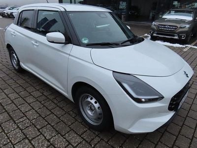 Gebraucht Suzuki Swift Comfort+ 83 PS (61 kW) 2025 Weiß Limousine