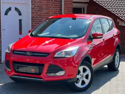 Gebraucht Ford Kuga SYNC Edition 150 PS (110 kW) 2016 Rot SUV