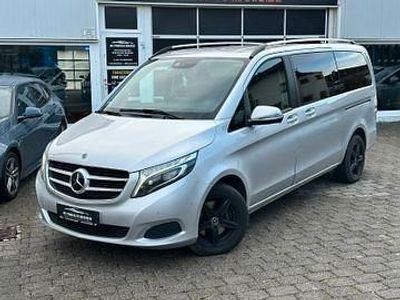 Silber Gebraucht 2018 Mercedes V250 Edition Van / Kleinbus | 37.950 € (Teuer)