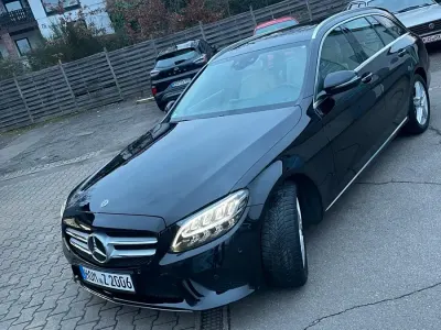 Gebraucht Mercedes C200 186 PS (136 kW) 2019 Schwarz Kombi