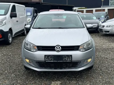 Usata VW Polo Trendline 69 CV (50 kW) 2010 Argento Utilitaria
