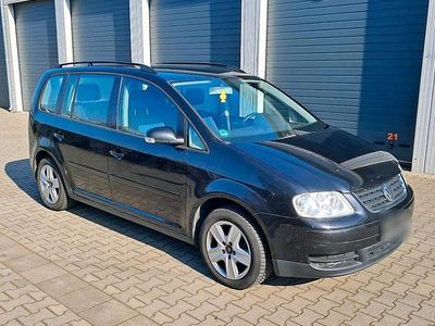 Gebraucht VW Touran 140 PS (102 kW) 2004 Schwarz Van / Kleinbus