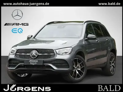 Gebraucht Mercedes GLC300de AMG 194 PS (142 kW) 2021 Metalliclack selenitgrau SUV