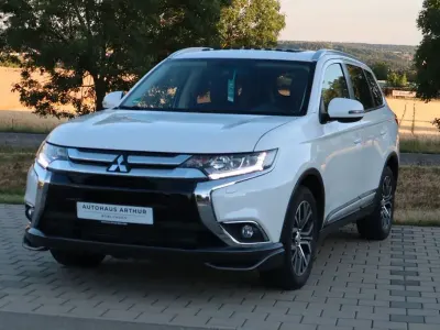 Gebraucht Mitsubishi Outlander Top 150 PS (110 kW) 2016 Weiß SUV